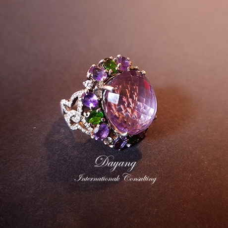珠寶鑲工華麗紫水晶戒(二月誕生石)